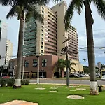 Lindo Flat Part Grand Mercure decorado