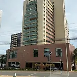 Lindo Flat Part Grand Mercure decorado